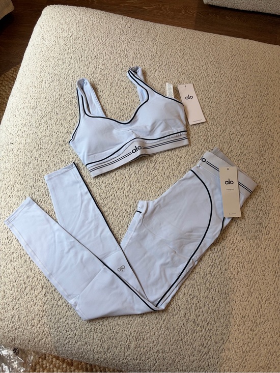 ALO Yoga Other - Alo set